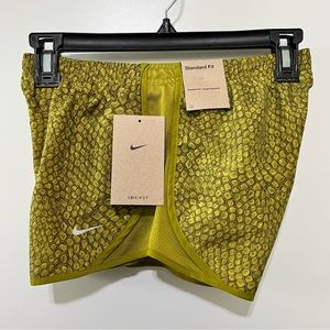 Nike Girl’s Dri-FIT Tempo Running Shorts, Snake Coral Green